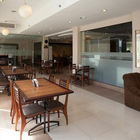 O Hotel Bacolod Zewnętrze zdjęcie